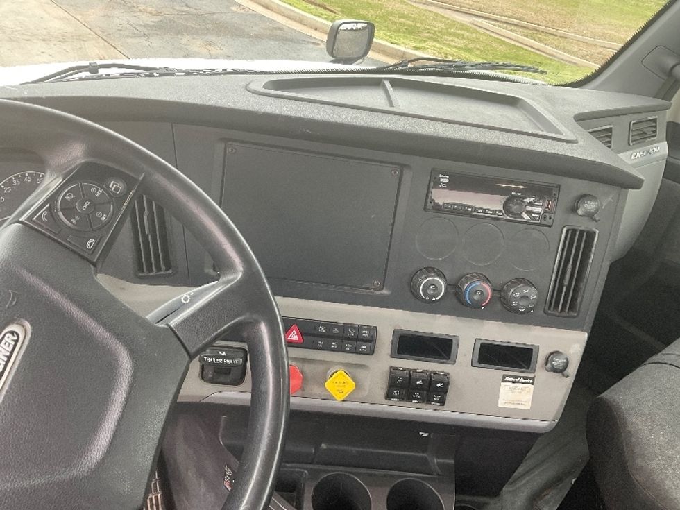 Day Cab Tractor-Heavy Duty Tractors-Freightliner-2018-T12664ST-Oklahoma City-OK-431,498\n\t\tmiles-$ 47,000 - Image 11