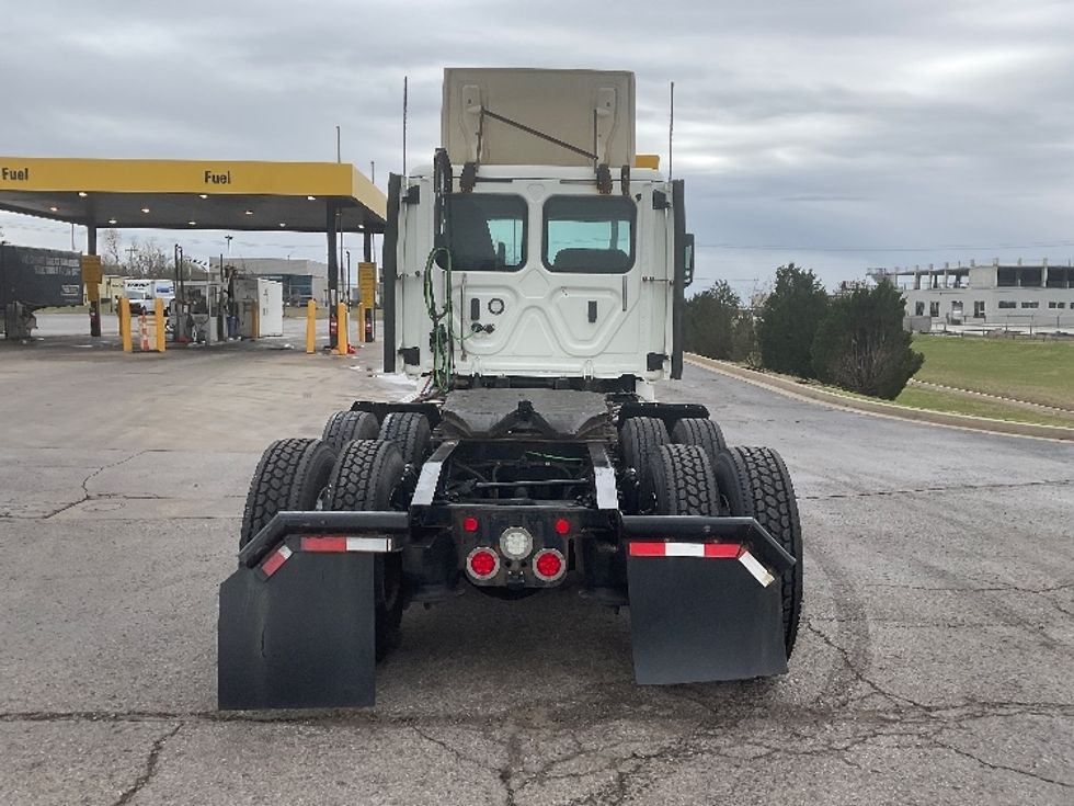 Day Cab Tractor-Heavy Duty Tractors-Freightliner-2018-T12664ST-Oklahoma City-OK-431,498\n\t\tmiles-$ 47,000 - Image 6