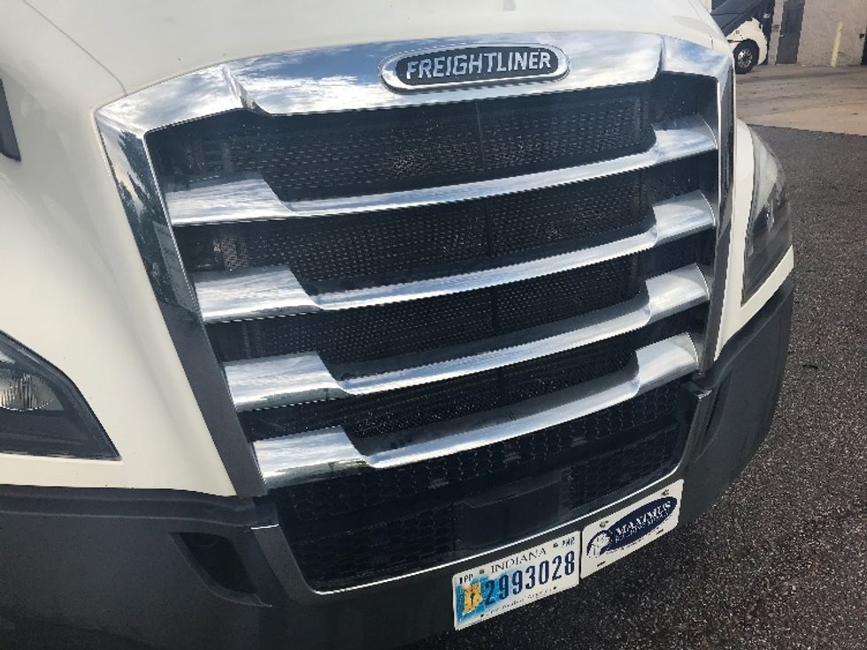 Day Cab Tractor-Heavy Duty Tractors-Freightliner-2018-T12664ST-Olive Branch-MS-315,269\n\t\tmiles-$ 52,250 - Image 20