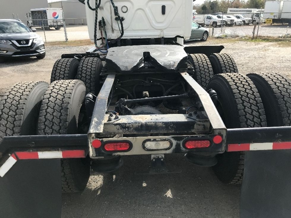 Day Cab Tractor-Heavy Duty Tractors-Freightliner-2018-T12664ST-Panama City-FL-308,280\n\t\tmiles-$ 55,500 - Image 6