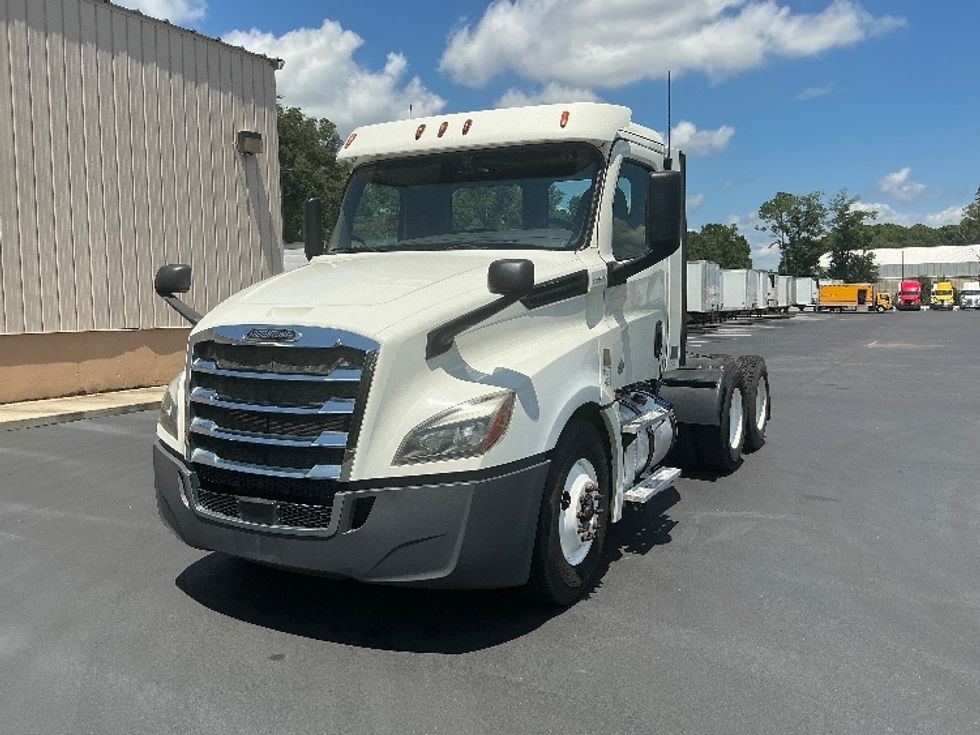 Day Cab Tractor-Heavy Duty Tractors-Freightliner-2018-T12664ST-Pensacola-FL-407,363\n\t\tmiles-$ 43,750 - Image 3