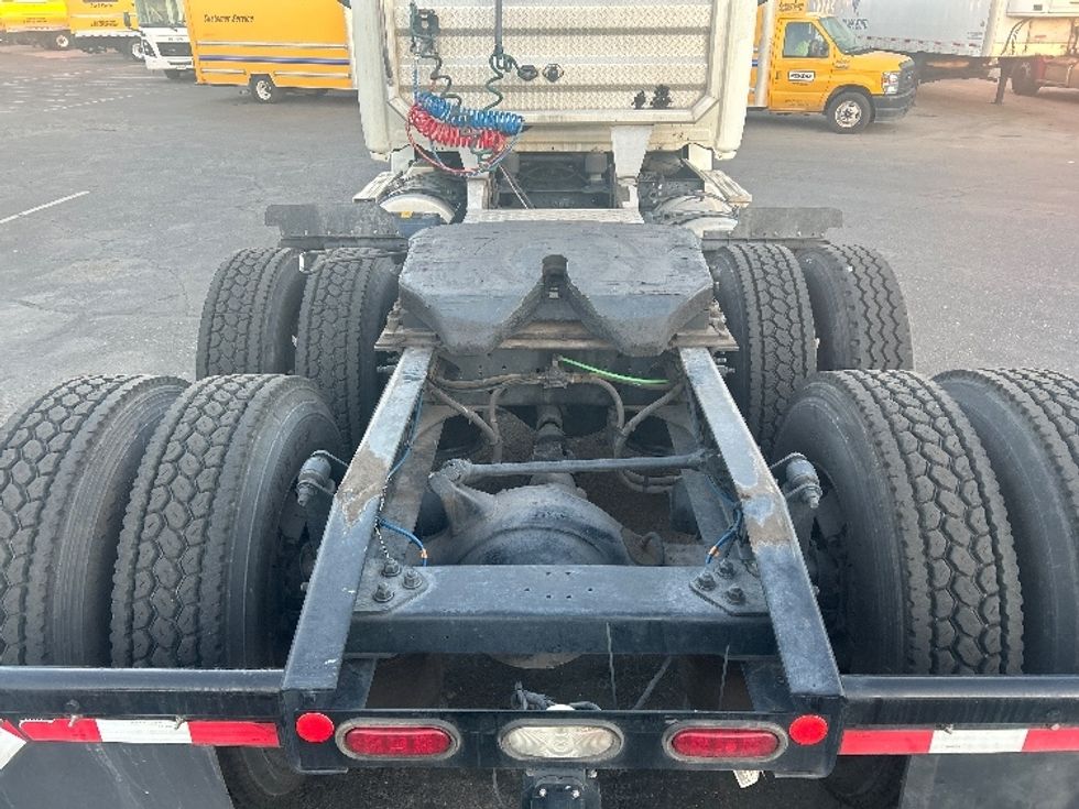 Day Cab Tractor-Heavy Duty Tractors-Freightliner-2018-T12664ST-Phoenix-AZ-250,503\n\t\tmiles-$ 48,250 - Image 6