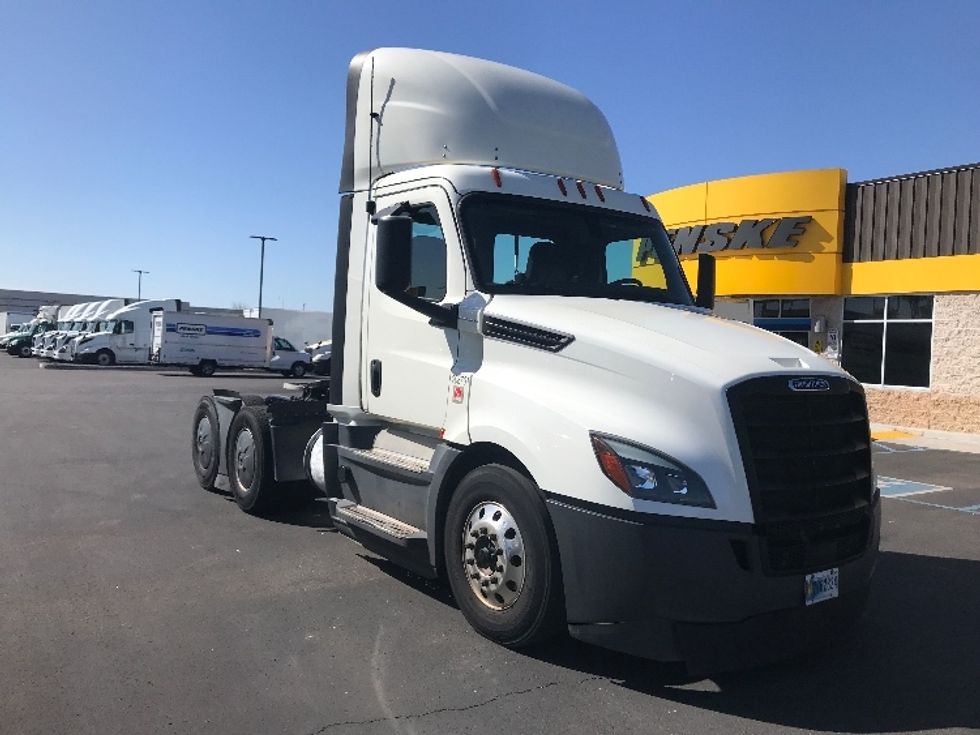 Your Next Used 2018 Freightliner T12664ST, 208761, Is For Sale And Ready For You In Phoenix, AZ