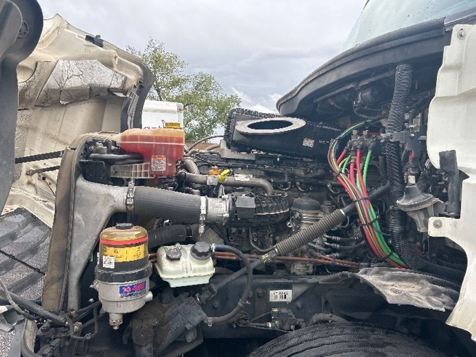 Day Cab Tractor-Heavy Duty Tractors-Freightliner-2018-T12664ST-Phoenix-AZ-302,089\n\t\tmiles-$ 45,500 - Image 16