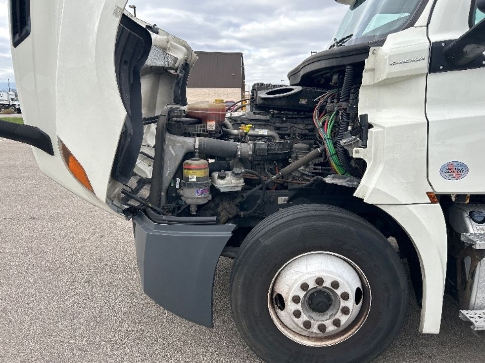 Day Cab Tractor-Heavy Duty Tractors-Freightliner-2018-T12664ST-Piqua-OH-409,551\n\t\tmiles-$ 46,500 - Image 16