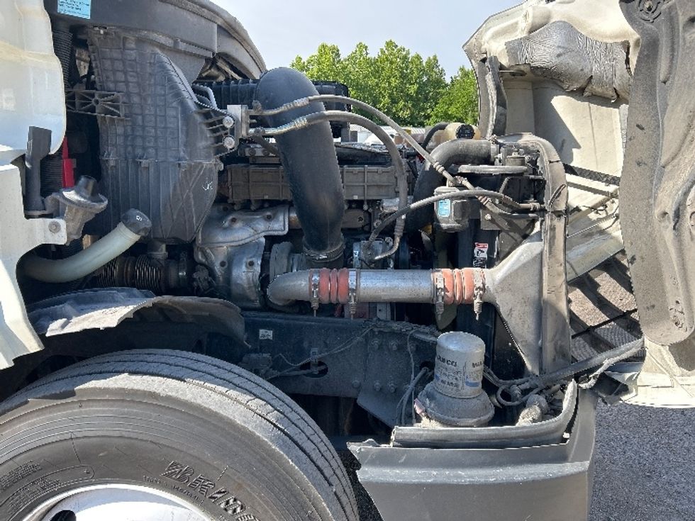 Day Cab Tractor-Heavy Duty Tractors-Freightliner-2018-T12664ST-Poplar Bluff-MO-514,380\n\t\tmiles-$ 36,250 - Image 15