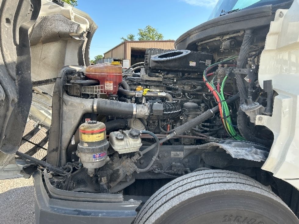 Day Cab Tractor-Heavy Duty Tractors-Freightliner-2018-T12664ST-Poplar Bluff-MO-514,380\n\t\tmiles-$ 36,250 - Image 16