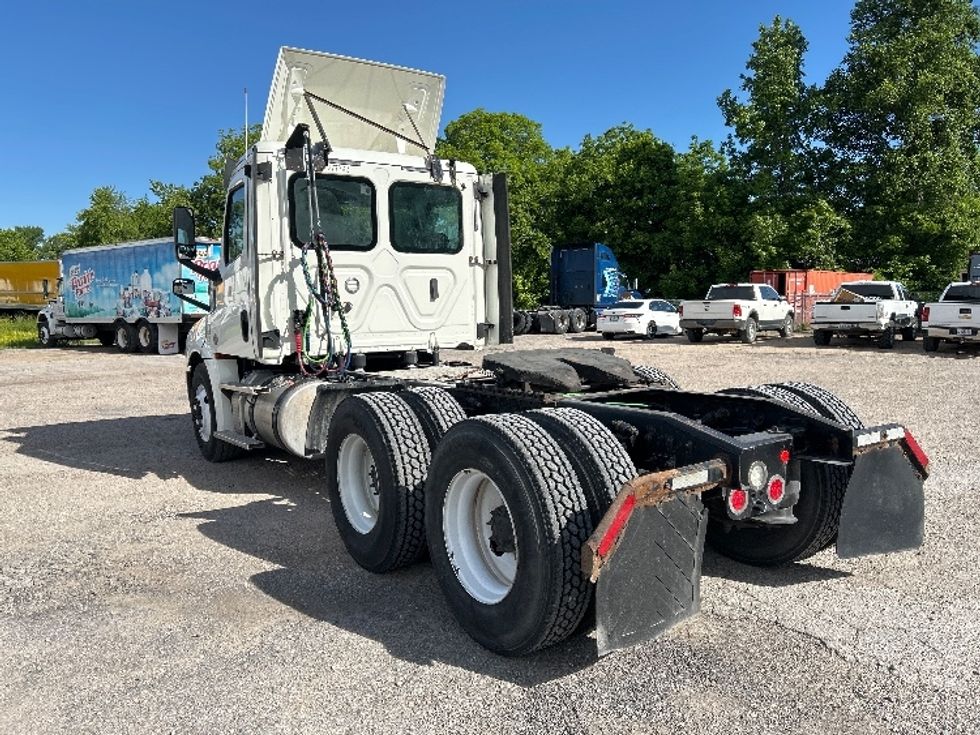 Day Cab Tractor-Heavy Duty Tractors-Freightliner-2018-T12664ST-Poplar Bluff-MO-514,380\n\t\tmiles-$ 36,250 - Image 5