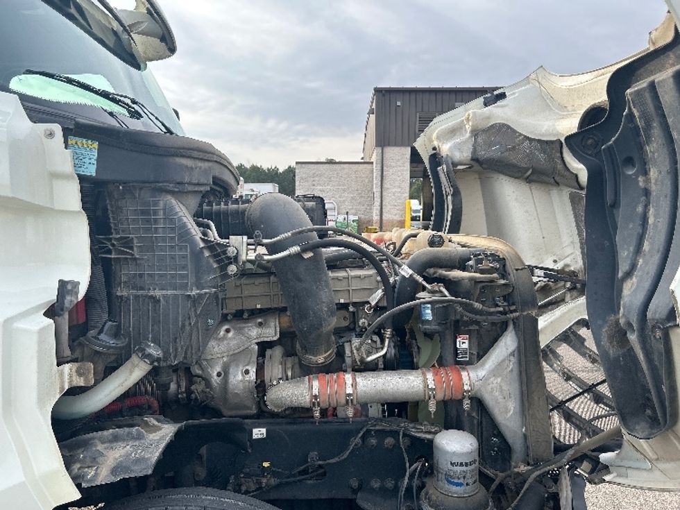 Day Cab Tractor-Heavy Duty Tractors-Freightliner-2018-T12664ST-Prince George-VA-111,816\n\t\tmiles-$ 52,000 - Image 15