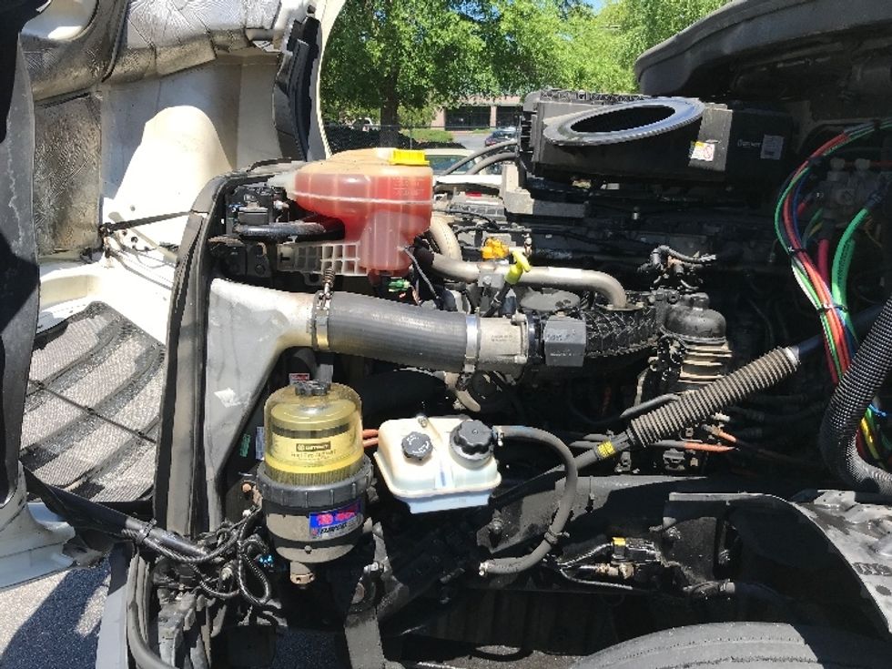 Day Cab Tractor-Heavy Duty Tractors-Freightliner-2018-T12664ST-Prince George-VA-527,988\n\t\tmiles-$ 37,750 - Image 16