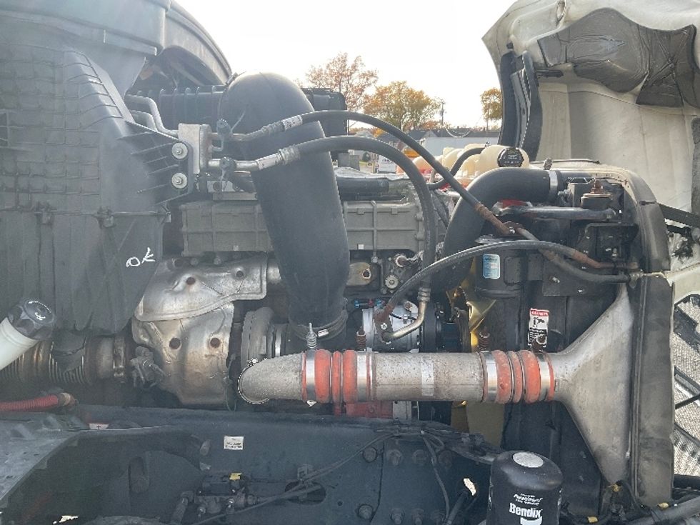 Day Cab Tractor-Heavy Duty Tractors-Freightliner-2018-T12664ST-Richmond-VA-497,892\n\t\tmiles-$ 43,250 - Image 15