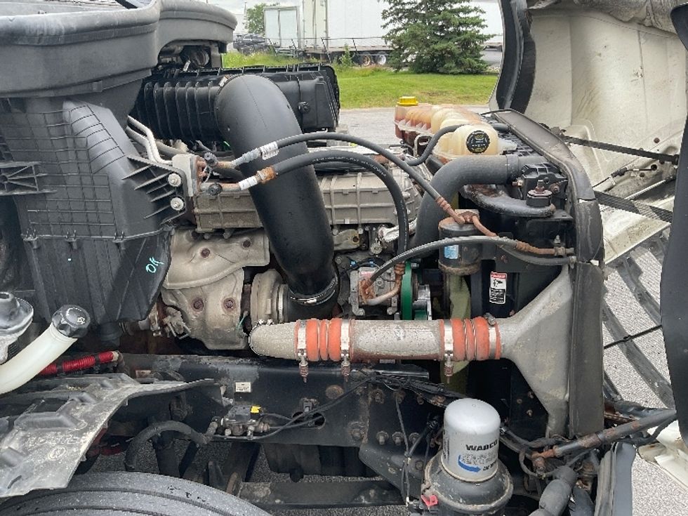 Day Cab Tractor-Heavy Duty Tractors-Freightliner-2018-T12664ST-Rochester-NY-342,442\n\t\tmiles-$ 54,000 - Image 15