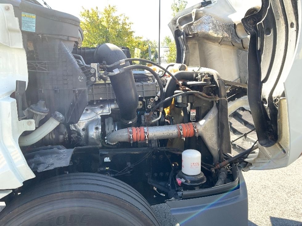 Day Cab Tractor-Heavy Duty Tractors-Freightliner-2018-T12664ST-Rochester-NY-414,460\n\t\tmiles-$ 31,500 - Image 15