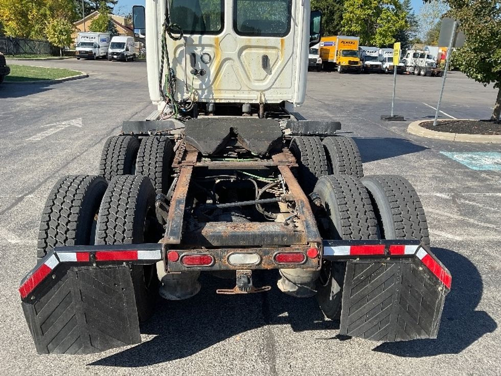 Day Cab Tractor-Heavy Duty Tractors-Freightliner-2018-T12664ST-Rochester-NY-414,460\n\t\tmiles-$ 31,500 - Image 6