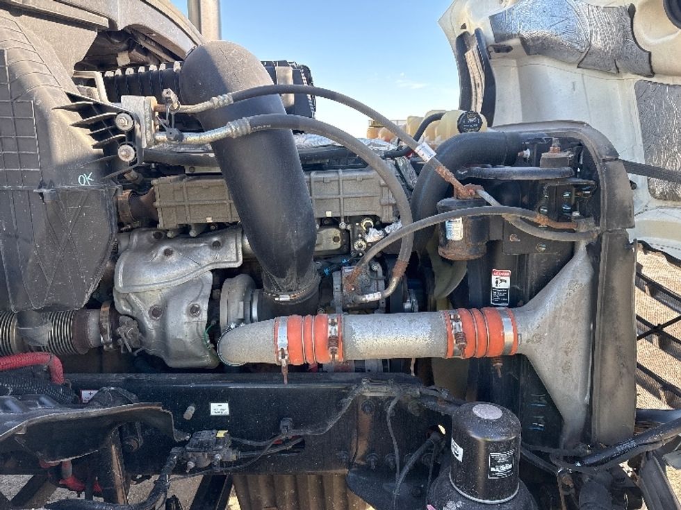 Day Cab Tractor-Heavy Duty Tractors-Freightliner-2018-T12664ST-Saginaw-MI-272,260\n\t\tmiles-$ 52,000 - Image 15