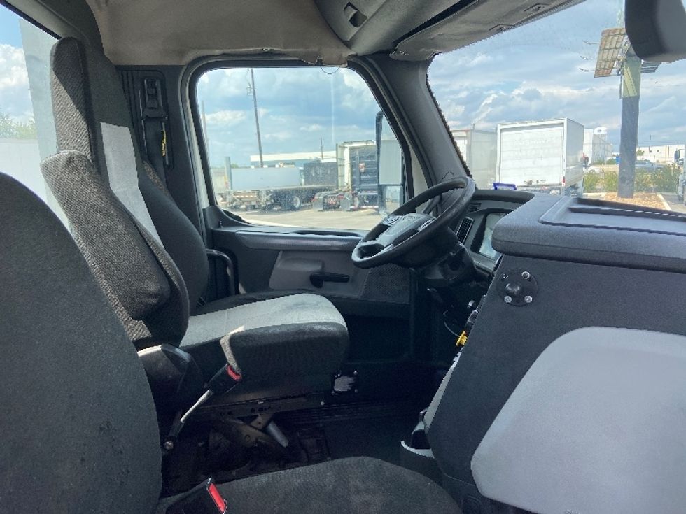 Day Cab Tractor-Heavy Duty Tractors-Freightliner-2018-T12664ST-San Antonio-TX-529,010\n\t\tmiles-$ 38,750 - Image 14