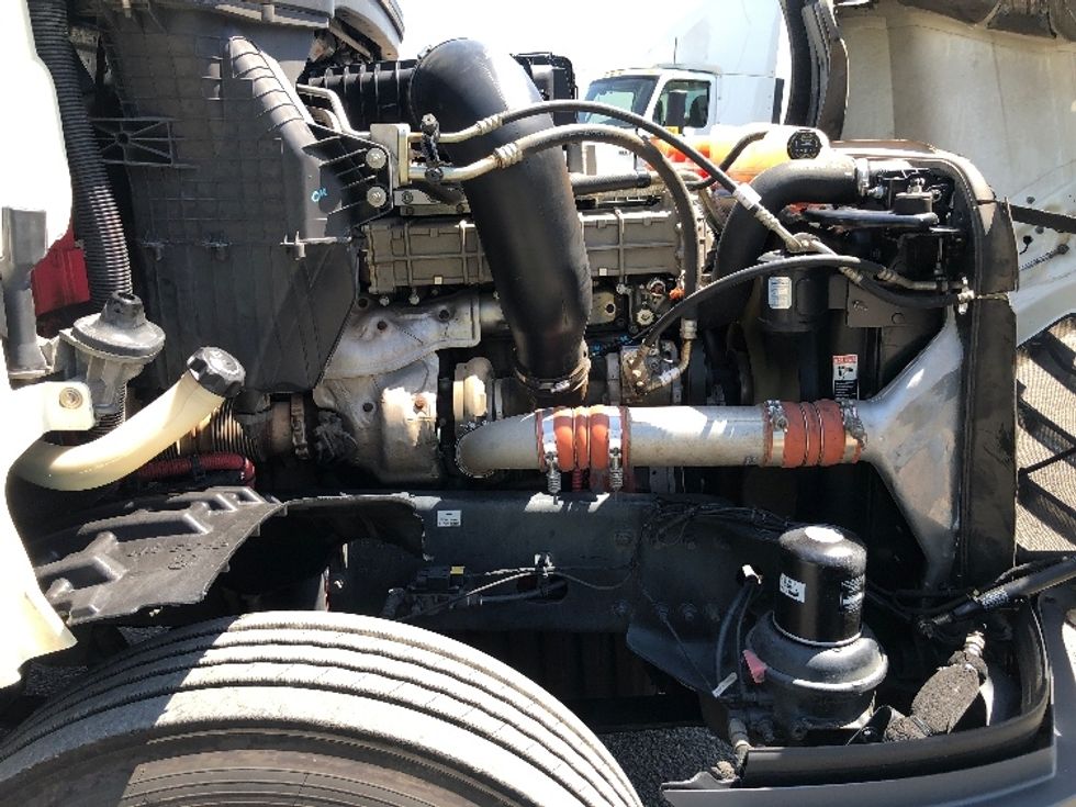 Day Cab Tractor-Heavy Duty Tractors-Freightliner-2018-T12664ST-Shreveport-LA-344,366\n\t\tmiles-$ 49,000 - Image 15