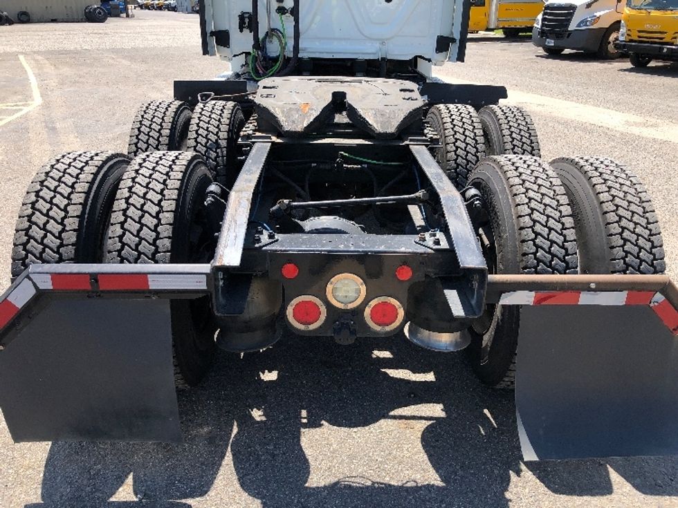 Day Cab Tractor-Heavy Duty Tractors-Freightliner-2018-T12664ST-Shreveport-LA-344,366\n\t\tmiles-$ 49,000 - Image 6