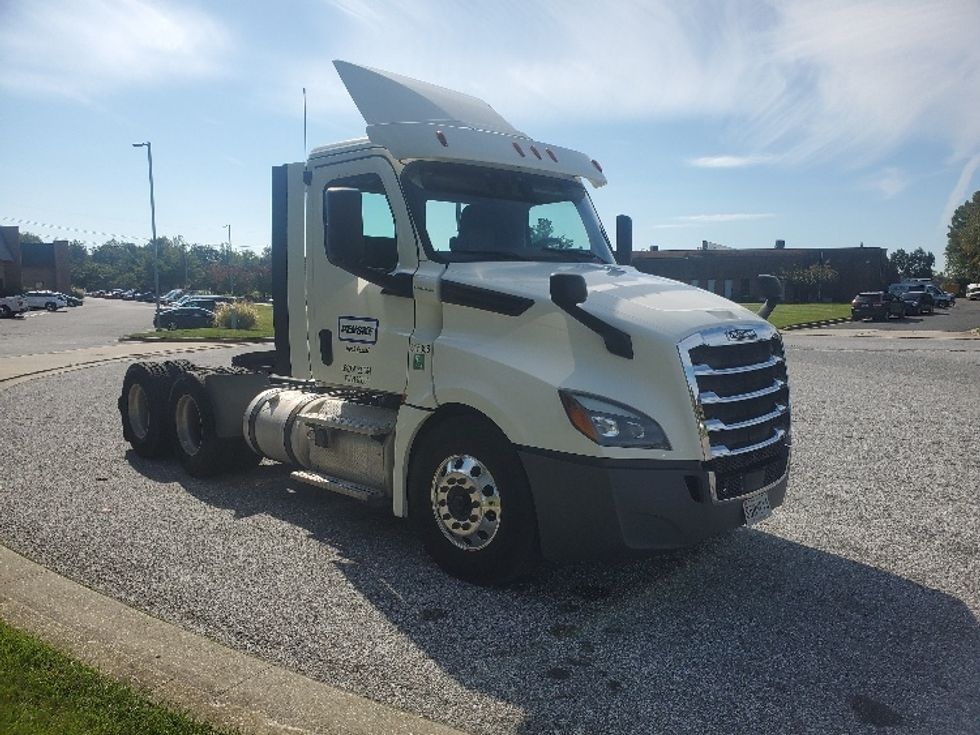 Your Next Used 2018 Freightliner T12664ST, 315358, Is For Sale And