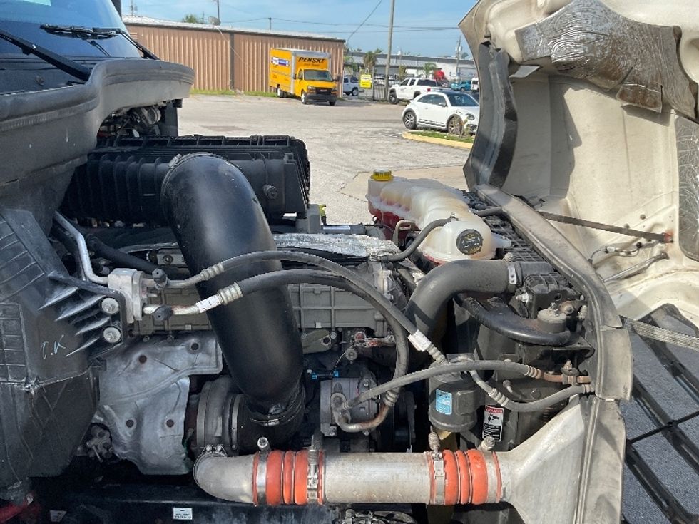 Day Cab Tractor-Heavy Duty Tractors-Freightliner-2018-T12664ST-Tampa-FL-520,354\n\t\tmiles-$ 37,750 - Image 15