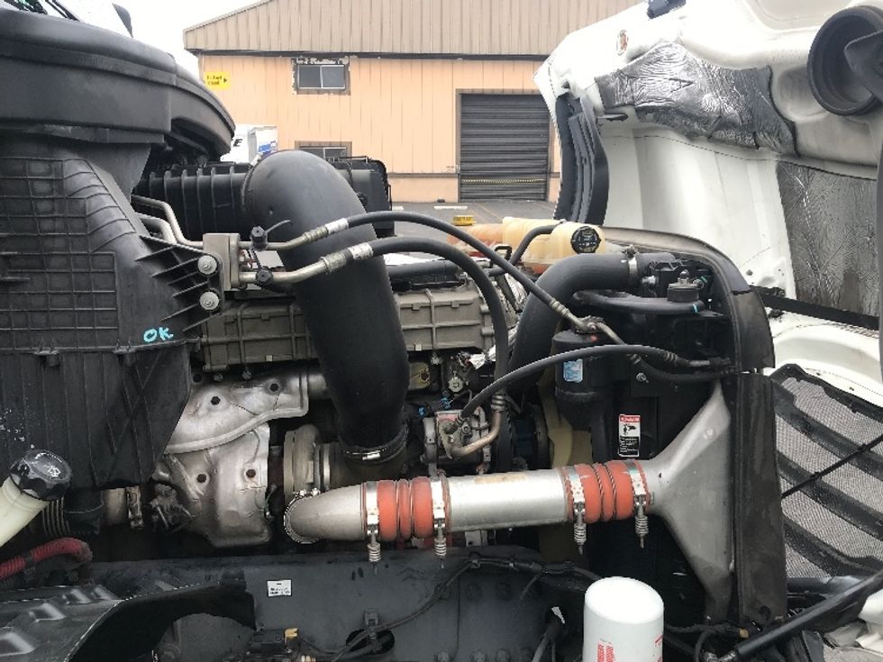 Day Cab Tractor-Heavy Duty Tractors-Freightliner-2018-T12664ST-Torrance-CA-337,802\n\t\tmiles-$ 46,000 - Image 15