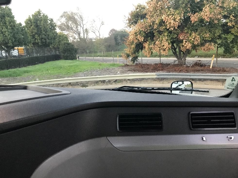 Day Cab Tractor-Heavy Duty Tractors-Freightliner-2018-T12664ST-Torrance-CA-364,172\n\t\tmiles-$ 44,750 - Image 13