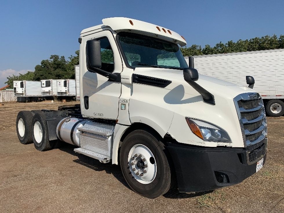 Your Next Used 2018 Freightliner T12664ST, 316536, Is For Sale And