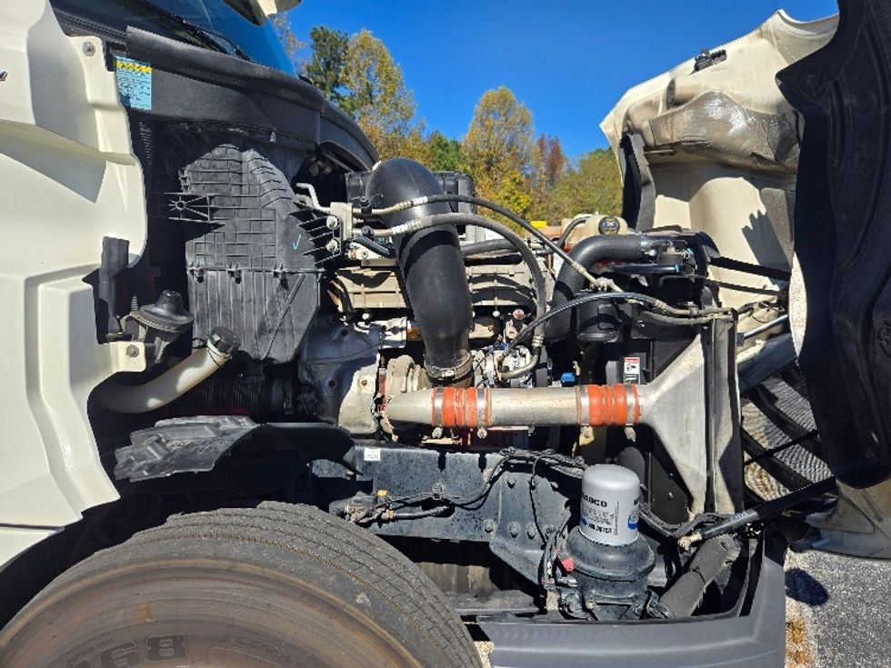 Day Cab Tractor-Heavy Duty Tractors-Freightliner-2018-T12664ST-Villa Rica-GA-507,587\n\t\tmiles-$ 36,250 - Image 15