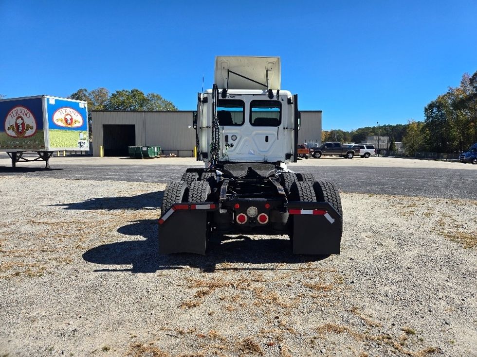 Day Cab Tractor-Heavy Duty Tractors-Freightliner-2018-T12664ST-Villa Rica-GA-507,587\n\t\tmiles-$ 36,250 - Image 6