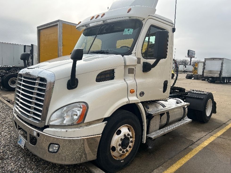 Day Cab Tractor-Heavy Duty Tractors-Freightliner-2019-Cascadia 11342ST-Allen Park-MI-421,738\n\t\tmiles-$ 24,250 - Image 3