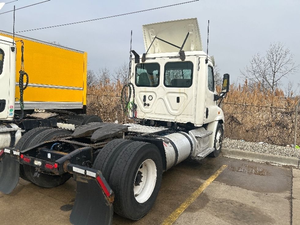 Day Cab Tractor-Heavy Duty Tractors-Freightliner-2019-Cascadia 11342ST-Allen Park-MI-421,738\n\t\tmiles-$ 24,250 - Image 7