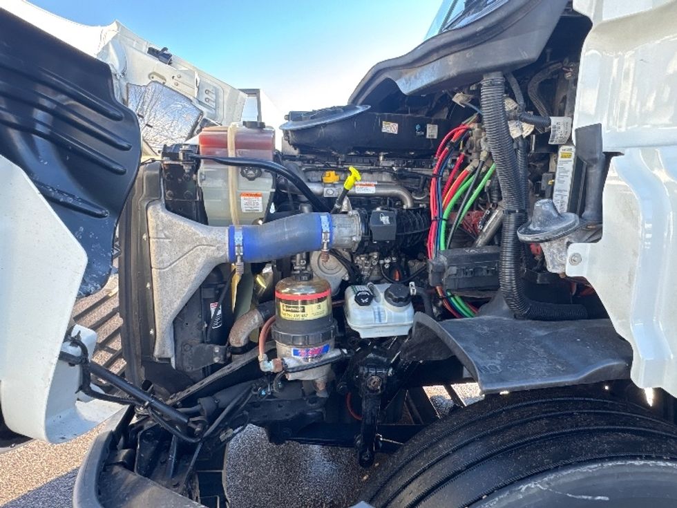 Day Cab Tractor-Heavy Duty Tractors-Freightliner-2019-Cascadia 11342ST-Brooklyn Park-MN-78,136\n\t\tmiles-$ 27,250 - Image 16