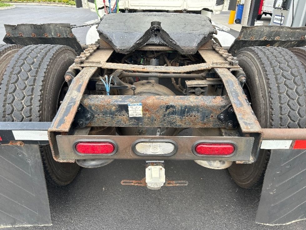 Day Cab Tractor-Heavy Duty Tractors-Freightliner-2019-Cascadia 11342ST-Cranbury-NJ-167,603\n\t\tmiles-$ 39,750 - Image 6