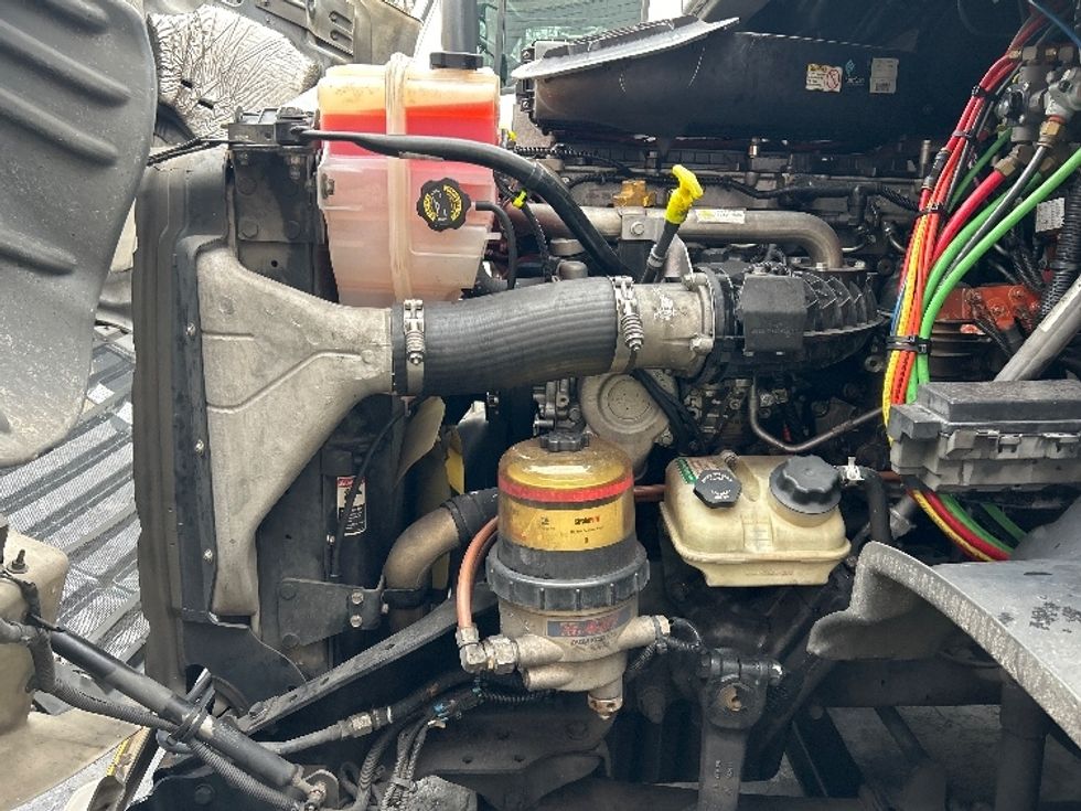 Day Cab Tractor-Heavy Duty Tractors-Freightliner-2019-Cascadia 11342ST-Duluth-GA-340,538\n\t\tmiles-$ 41,500 - Image 16