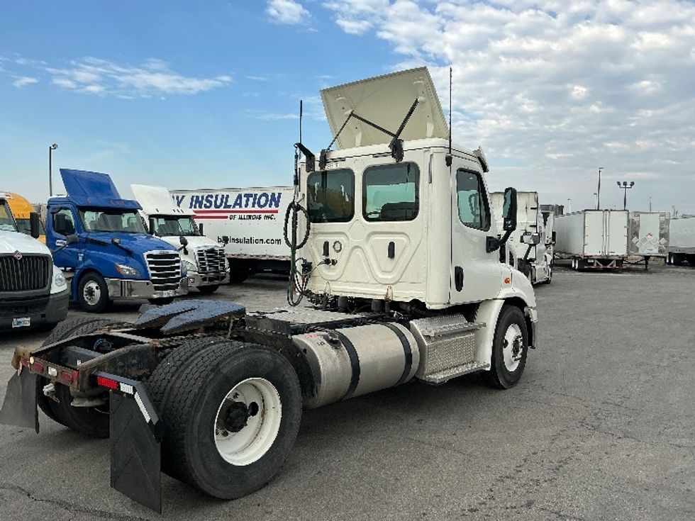 Day Cab Tractor-Heavy Duty Tractors-Freightliner-2019-Cascadia 11342ST-East Chicago-IN-269,246\n\t\tmiles-$ 25,750 - Image 7