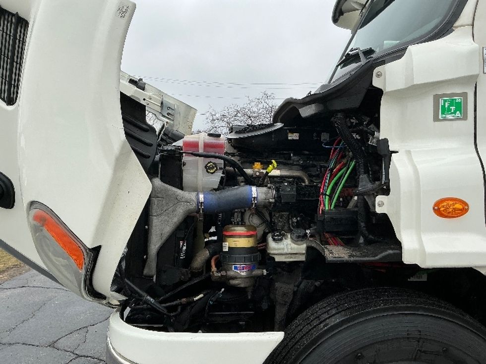 Day Cab Tractor-Heavy Duty Tractors-Freightliner-2019-Cascadia 11342ST-Elkhart-IN-395,543\n\t\tmiles-$ 24,500 - Image 16