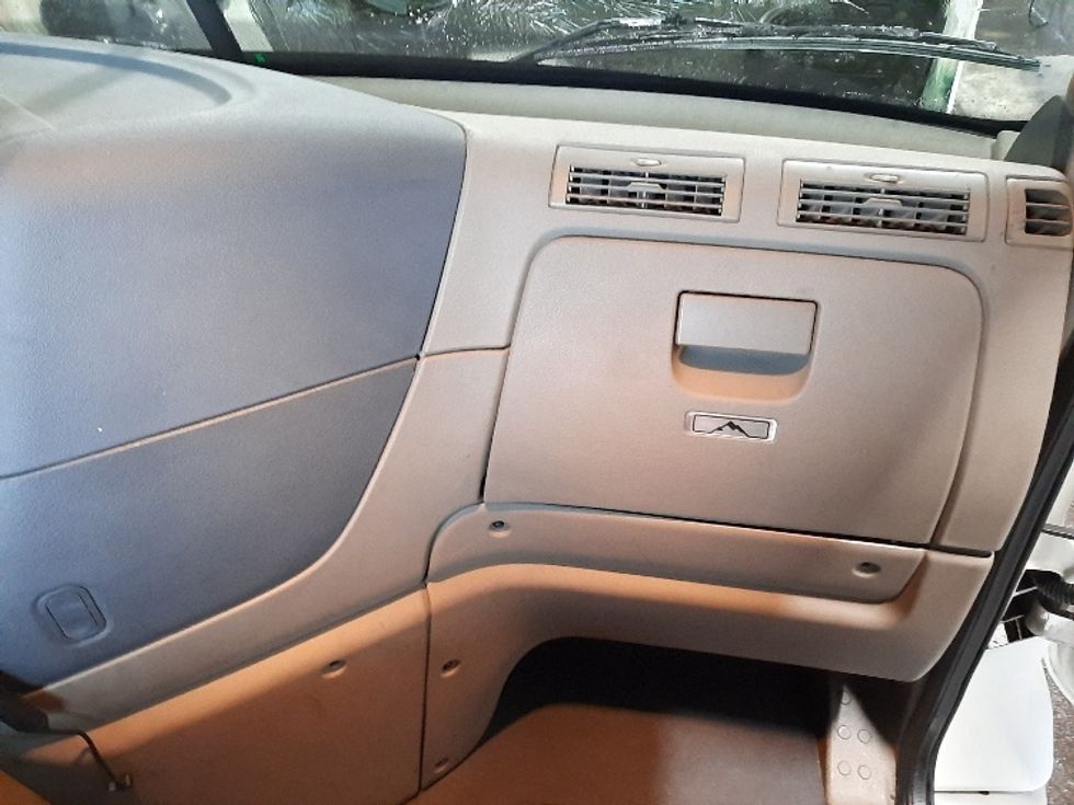 Day Cab Tractor-Heavy Duty Tractors-Freightliner-2019-Cascadia 11342ST-Fort Worth-TX-230,734\n\t\tmiles-$ 34,750 - Image 13