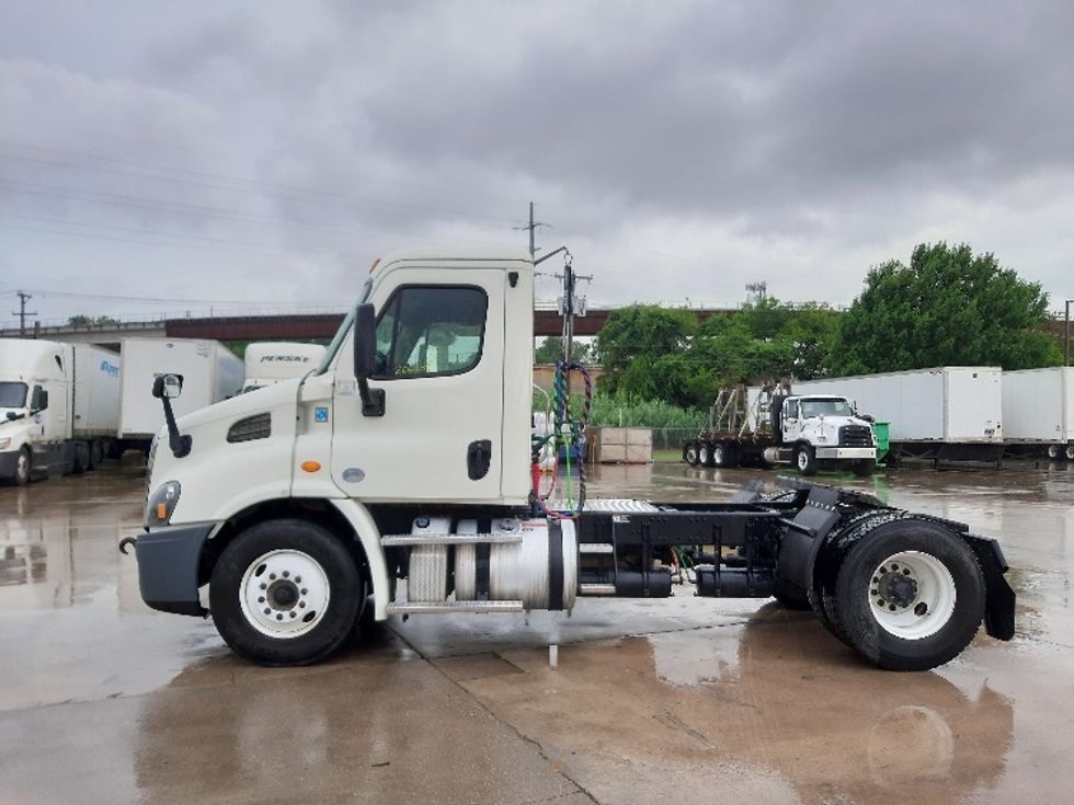 Day Cab Tractor-Heavy Duty Tractors-Freightliner-2019-Cascadia 11342ST-Fort Worth-TX-230,734\n\t\tmiles-$ 34,750 - Image 4