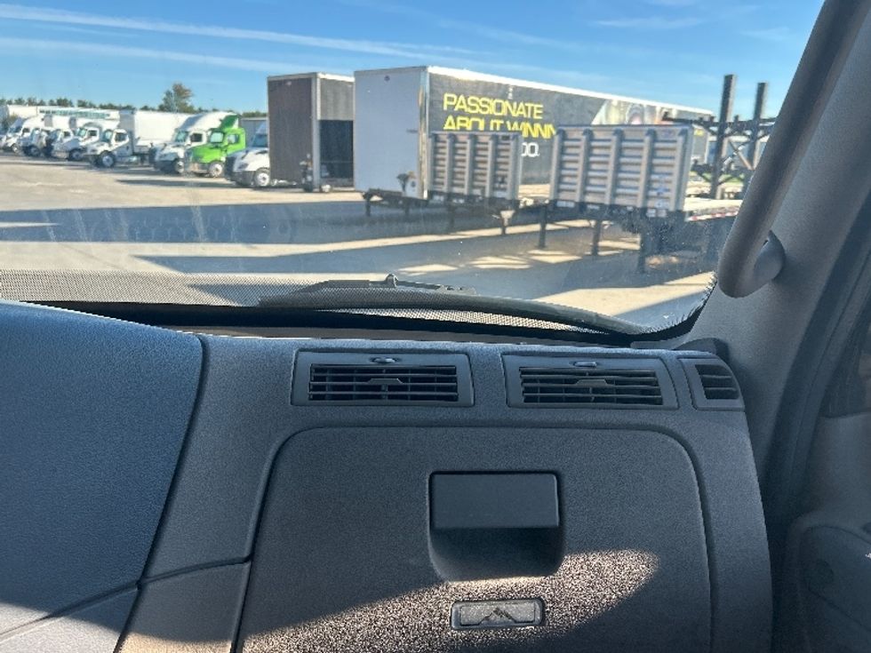 Day Cab Tractor-Heavy Duty Tractors-Freightliner-2019-Cascadia 11342ST-Goshen-IN-202,037\n\t\tmiles-$ 26,750 - Image 13