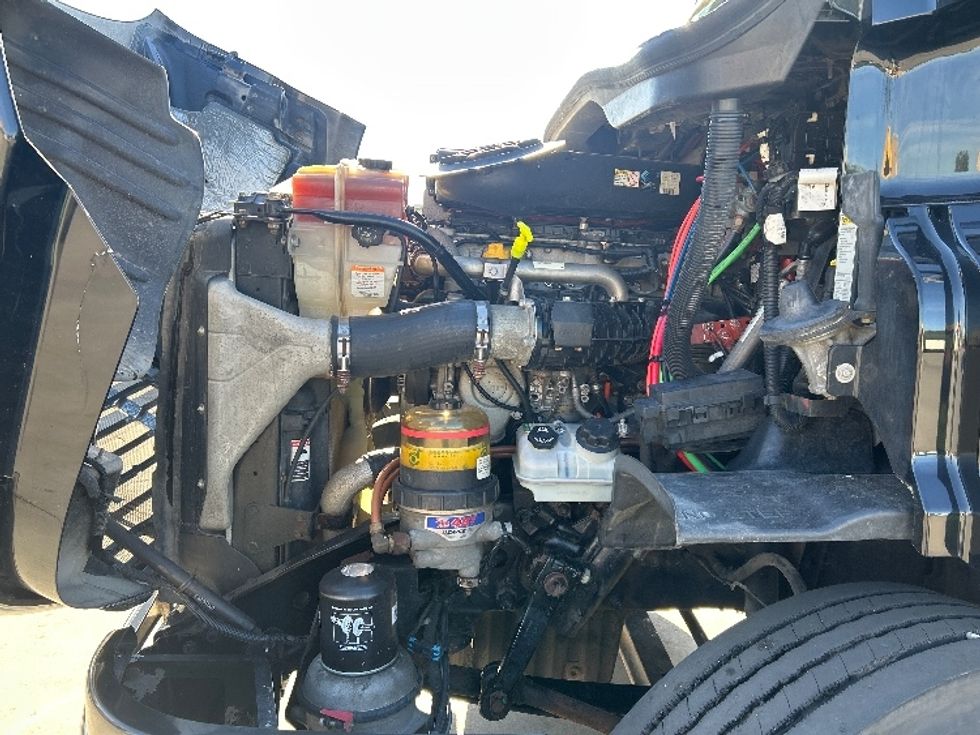 Day Cab Tractor-Heavy Duty Tractors-Freightliner-2019-Cascadia 11342ST-Goshen-IN-202,037\n\t\tmiles-$ 26,750 - Image 16