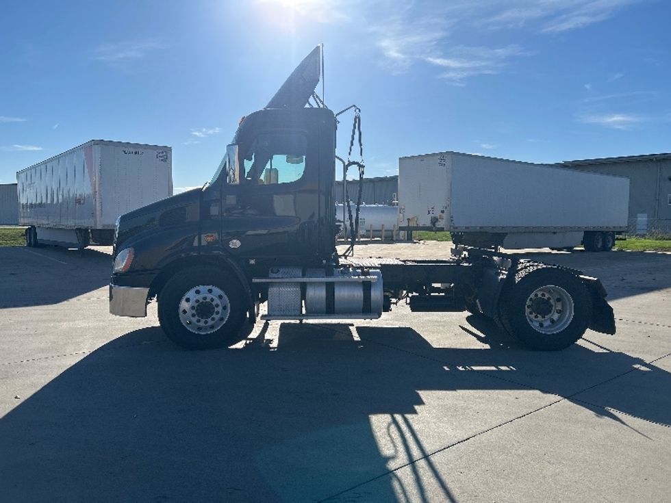 Day Cab Tractor-Heavy Duty Tractors-Freightliner-2019-Cascadia 11342ST-Goshen-IN-202,037\n\t\tmiles-$ 26,750 - Image 4