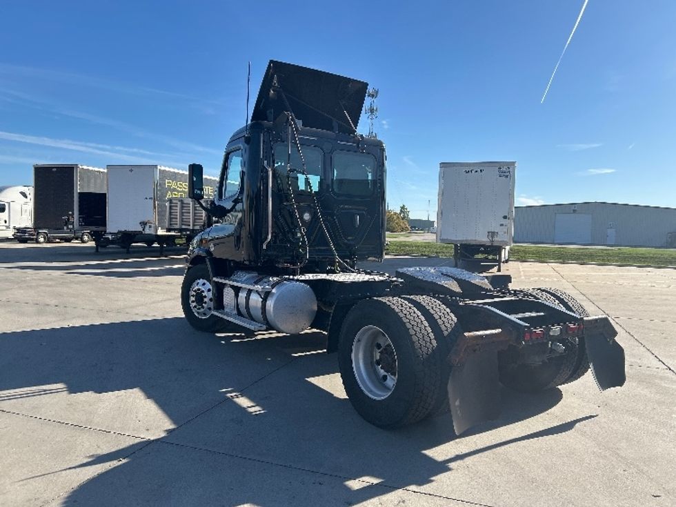 Day Cab Tractor-Heavy Duty Tractors-Freightliner-2019-Cascadia 11342ST-Goshen-IN-202,037\n\t\tmiles-$ 26,750 - Image 5