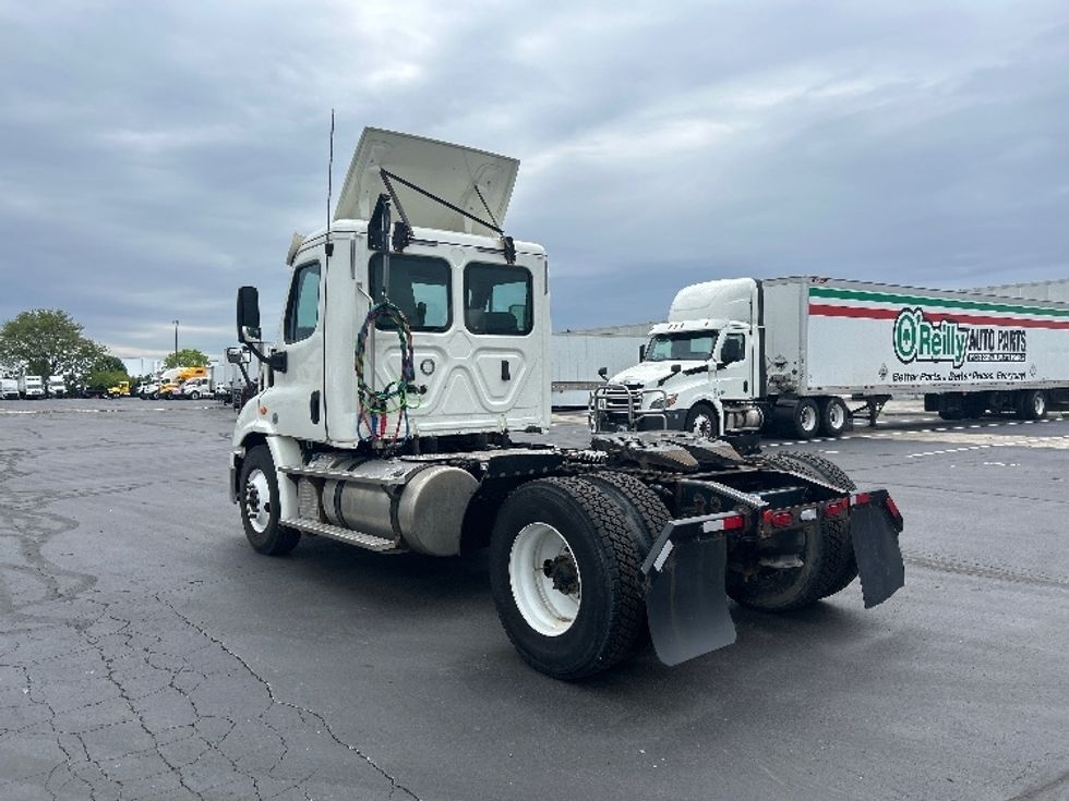 Day Cab Tractor-Heavy Duty Tractors-Freightliner-2019-Cascadia 11342ST-Indianapolis-IN-271,879\n\t\tmiles-$ 27,000 - Image 5