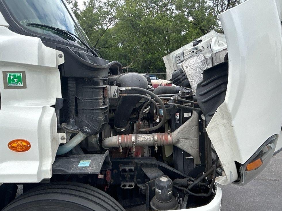 Day Cab Tractor-Heavy Duty Tractors-Freightliner-2019-Cascadia 11342ST-Indianapolis-IN-475,429\n\t\tmiles-$ 25,750 - Image 15