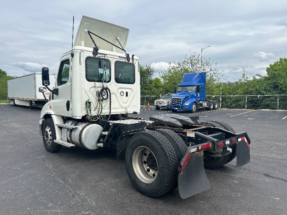 Day Cab Tractor-Heavy Duty Tractors-Freightliner-2019-Cascadia 11342ST-Indianapolis-IN-475,429\n\t\tmiles-$ 25,750 - Image 5