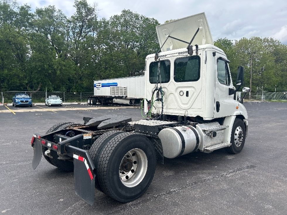 Day Cab Tractor-Heavy Duty Tractors-Freightliner-2019-Cascadia 11342ST-Indianapolis-IN-475,429\n\t\tmiles-$ 25,750 - Image 7