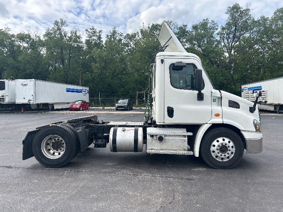 Day Cab Tractor-Heavy Duty Tractors-Freightliner-2019-Cascadia 11342ST-Indianapolis-IN-475,429\n\t\tmiles-$ 25,750 - Image 8
