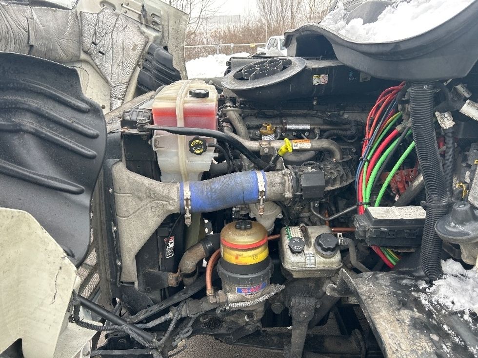 Day Cab Tractor-Heavy Duty Tractors-Freightliner-2019-Cascadia 11342ST-Indianapolis-IN-478,529\n\t\tmiles-$ 21,500 - Image 16