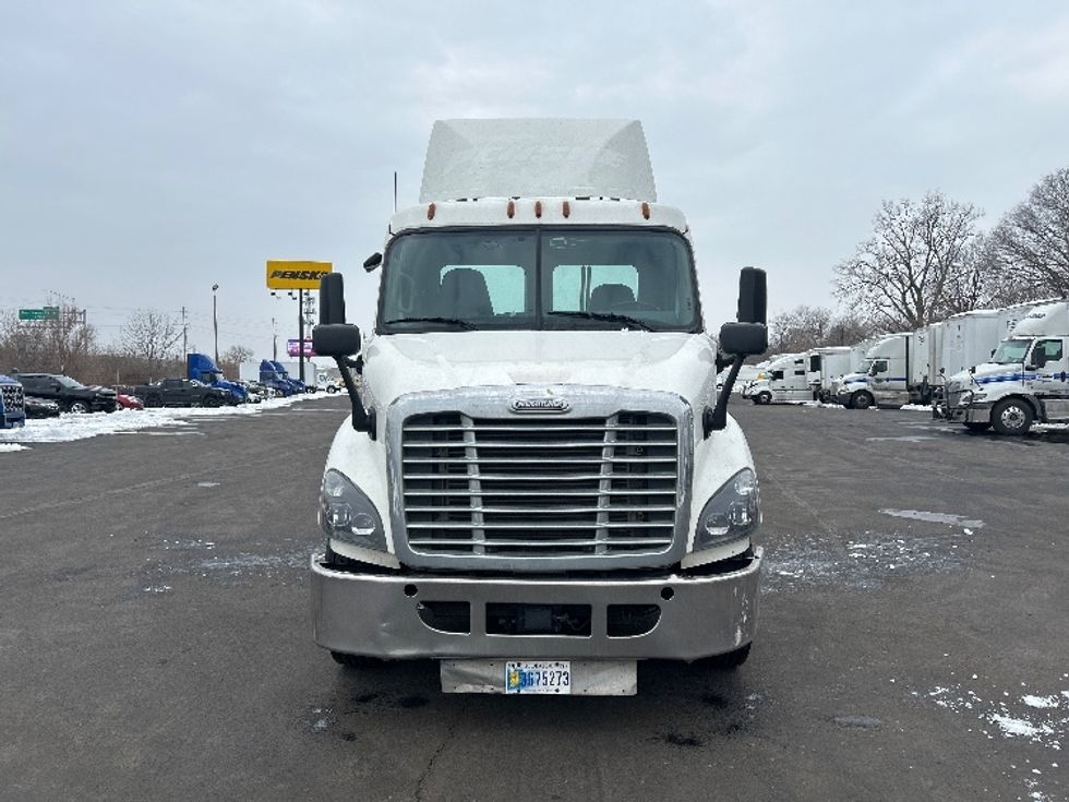 Day Cab Tractor-Heavy Duty Tractors-Freightliner-2019-Cascadia 11342ST-Indianapolis-IN-478,529\n\t\tmiles-$ 21,500 - Image 2