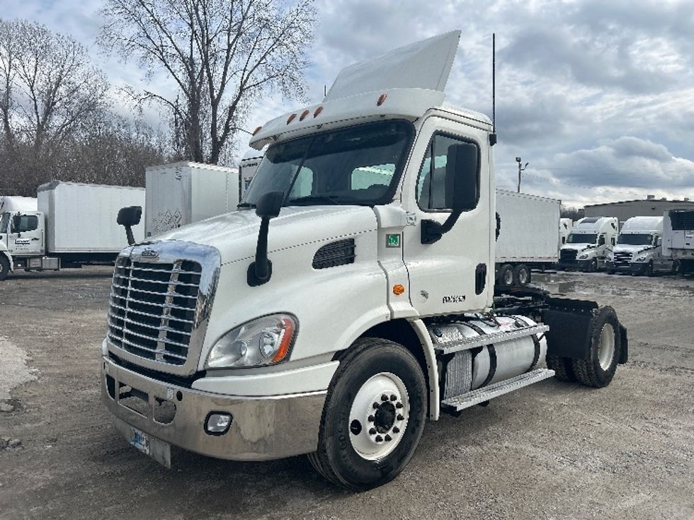 Day Cab Tractor-Heavy Duty Tractors-Freightliner-2019-Cascadia 11342ST-Jackson-TN-470,455\n\t\tmiles-$ 23,250 - Image 3